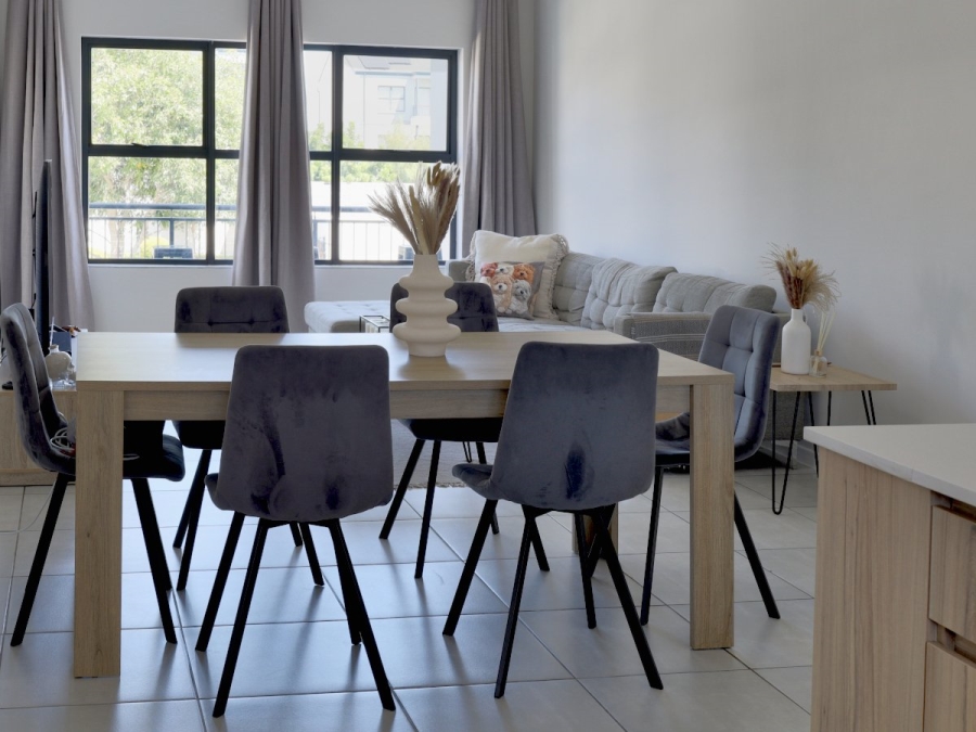 2 Bedroom Property for Sale in De Zicht Estate Western Cape